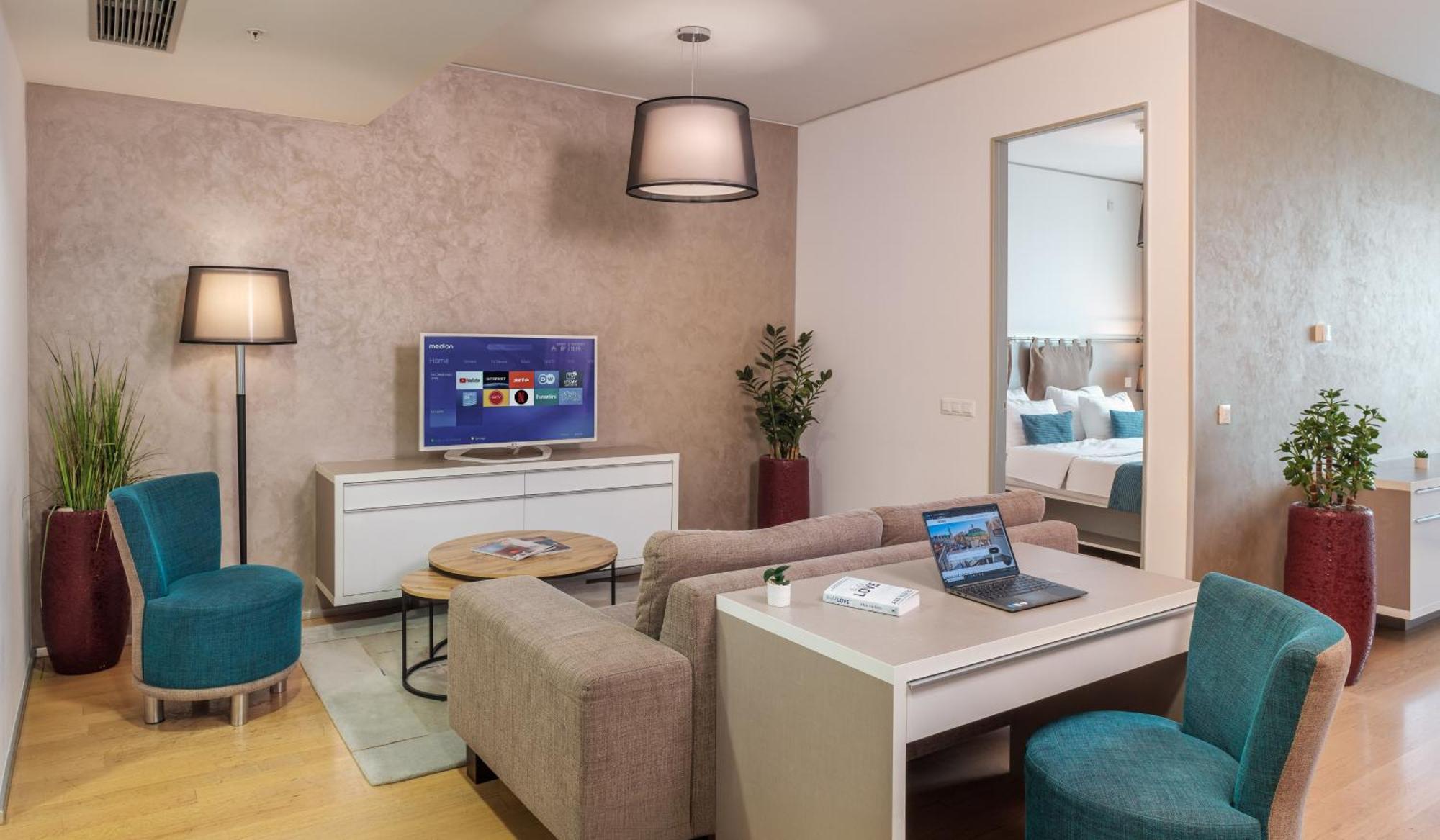 Vn3 Terraces By Adrez 4* Прага